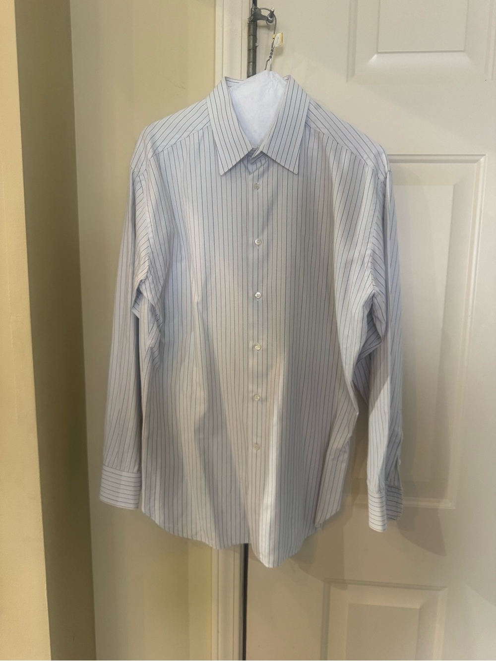 Barneys New York‎ Light Blue Stripe Shirt with Navy Pinstripes 16R  100% cotton